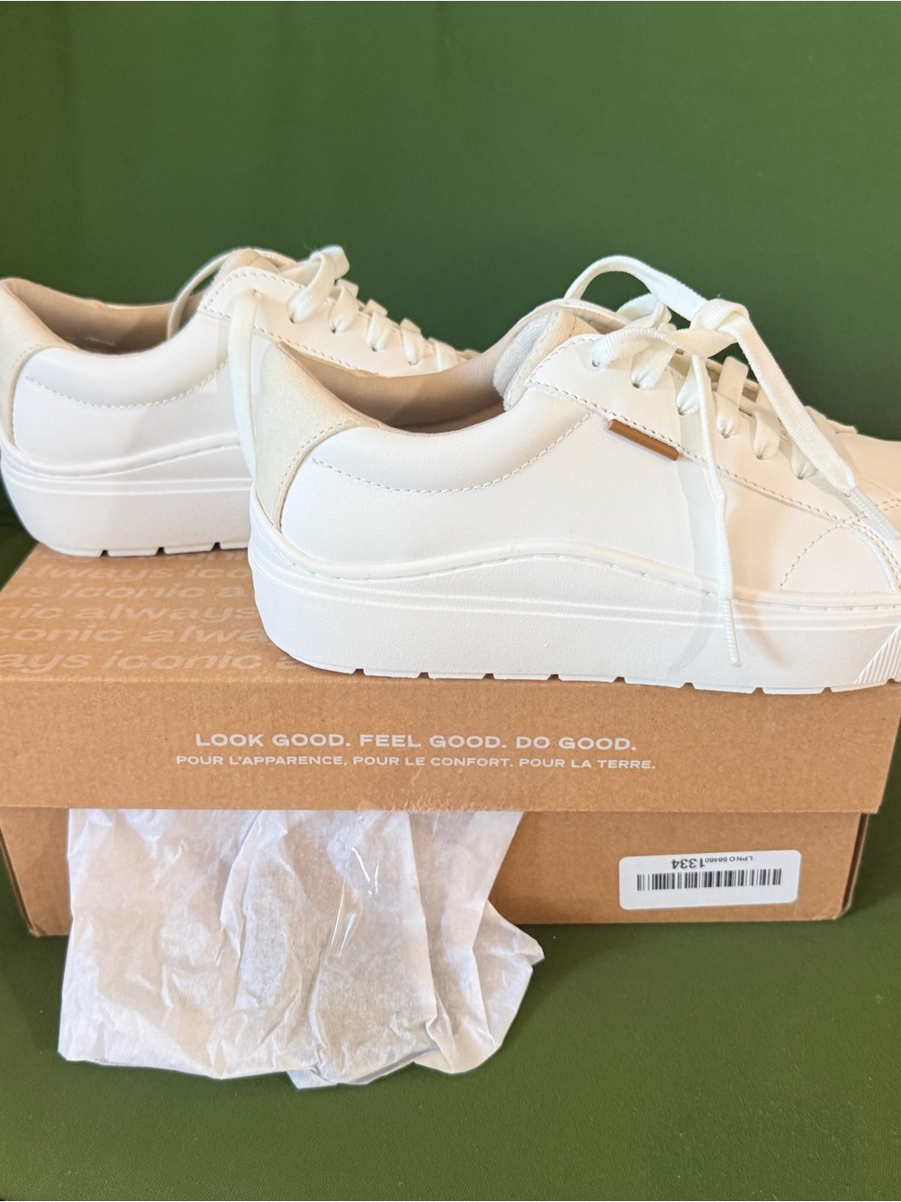 Dr. Scholl's White Platform NWT 8 Wide